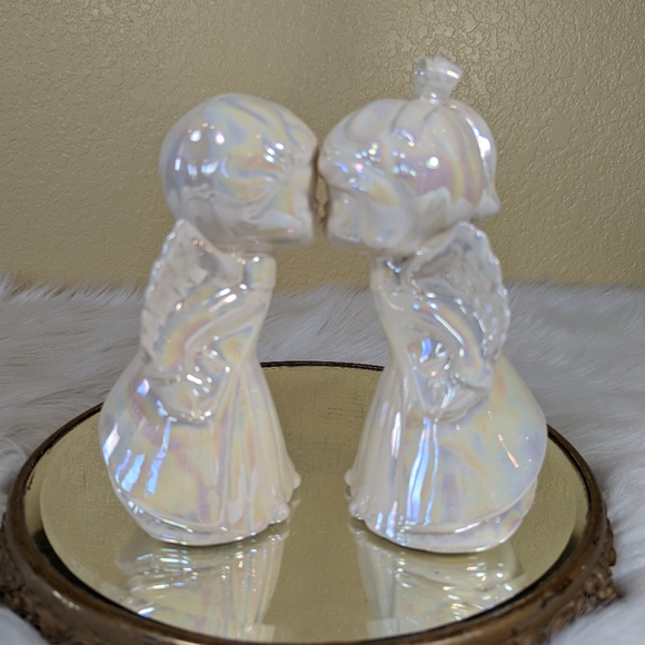 Vintage Studio Art Ceramic Kissing Angels Christmas Iridescent  Glaze 8in - Picture 1 of 8